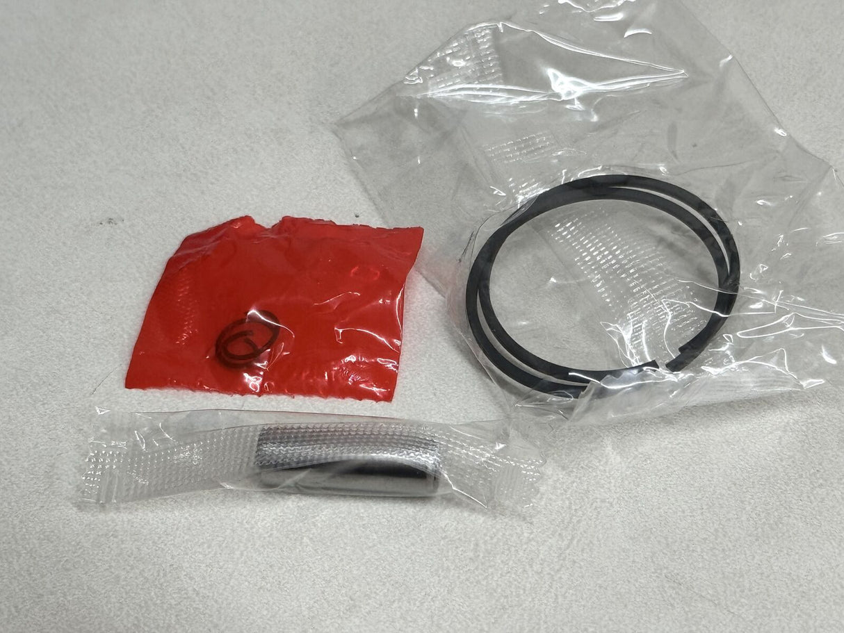 REPLACES STIHL 1130 020 1207 / 1204 CYLINDER PISTON 017 017C MS170 16070 QUALITY